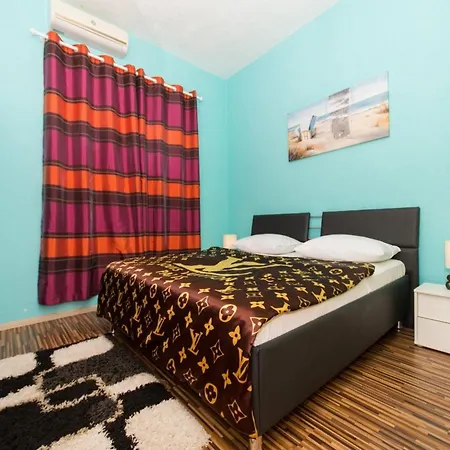 Stil - Two Bedroom With Terrace And Sea View Premium Traù
