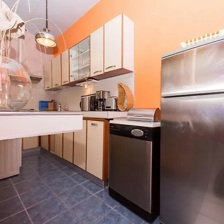Appartamento Stil - Two Bedroom With Terrace And Sea View Premium Traù
